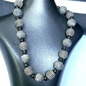 Ladies Bead Necklace